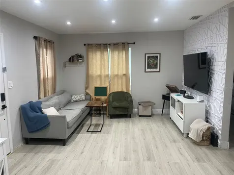 4005 N Myrtle Avenue Tampa FL 33603
