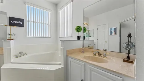 3826 Golden Feather Way Kissimmee FL 34746