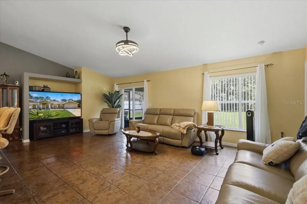 34 Brewster Lane Palm Coast FL 32137