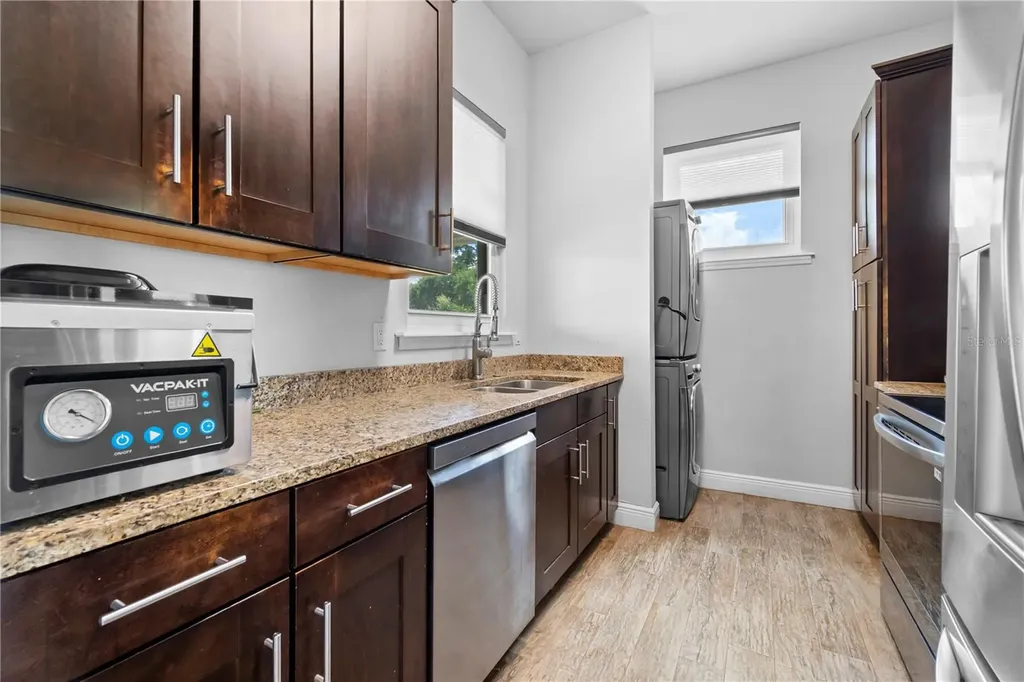 1345 NE 155 Place Citra FL 32113