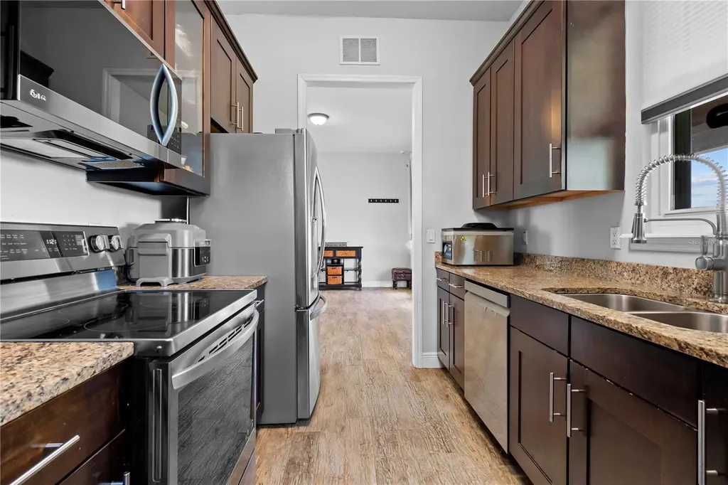 1345 NE 155 Place Citra FL 32113