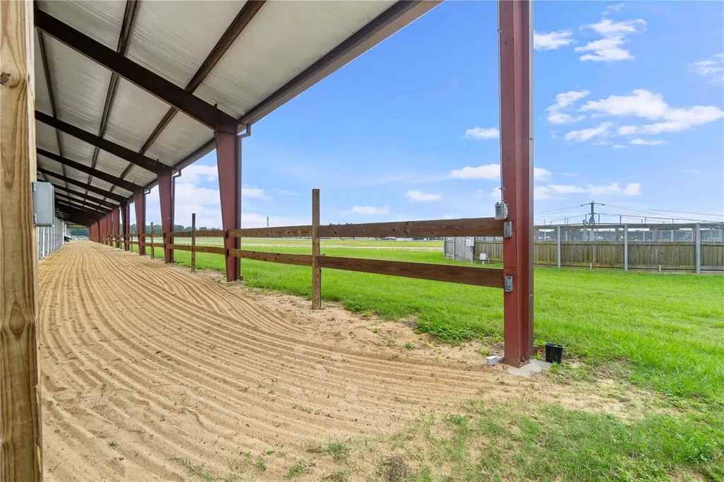 1345 NE 155 Place Citra FL 32113