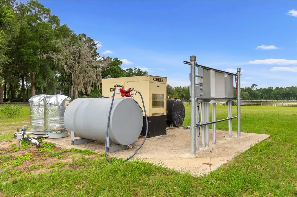 1345 NE 155 Place Citra FL 32113
