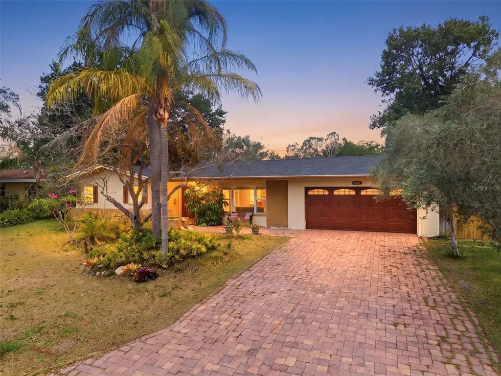 2050 Dunston Cove Road Clearwater FL 33755