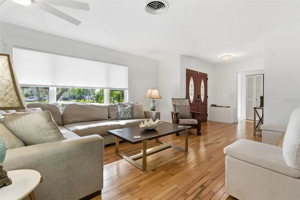 2050 Dunston Cove Road Clearwater FL 33755