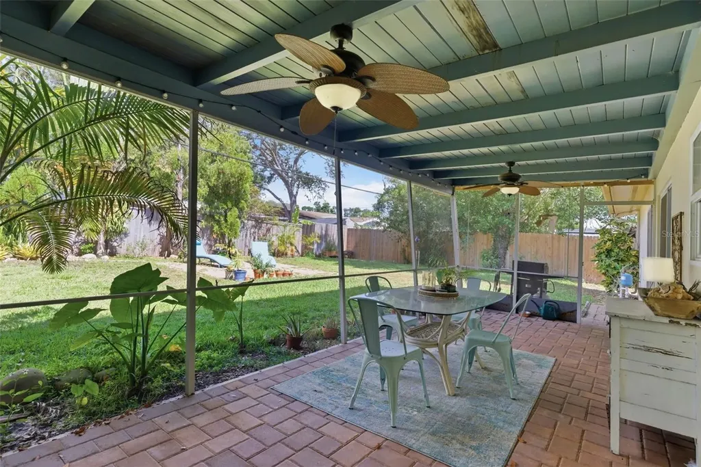 2050 Dunston Cove Road Clearwater FL 33755