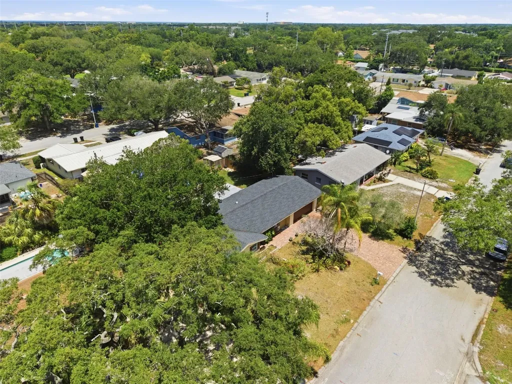 2050 Dunston Cove Road Clearwater FL 33755
