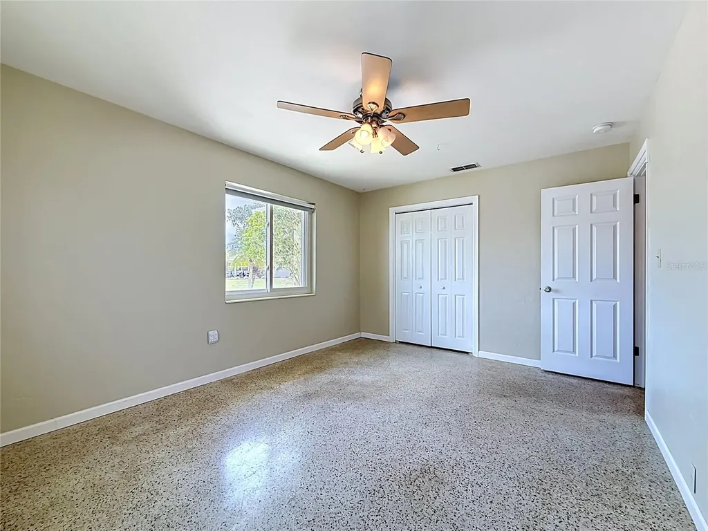 5163 60th Way N Kenneth City FL 33709
