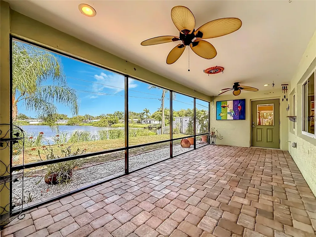 5163 60th Way N Kenneth City FL 33709