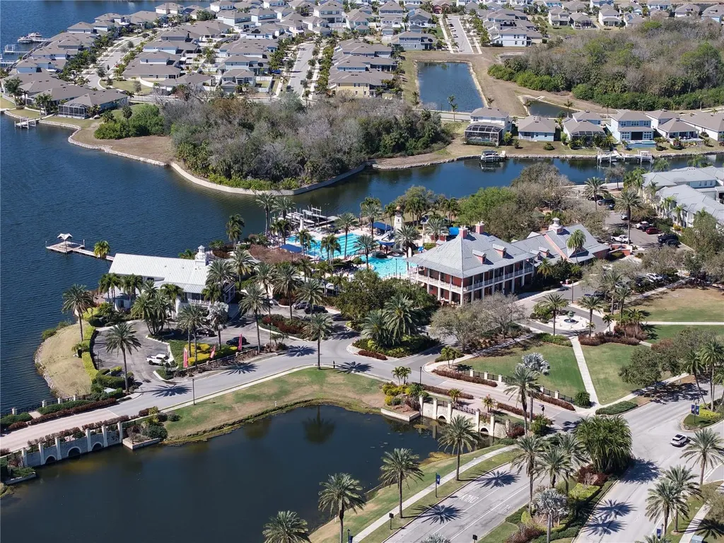 5228 Brighton Shore Drive Apollo Beach FL 33572