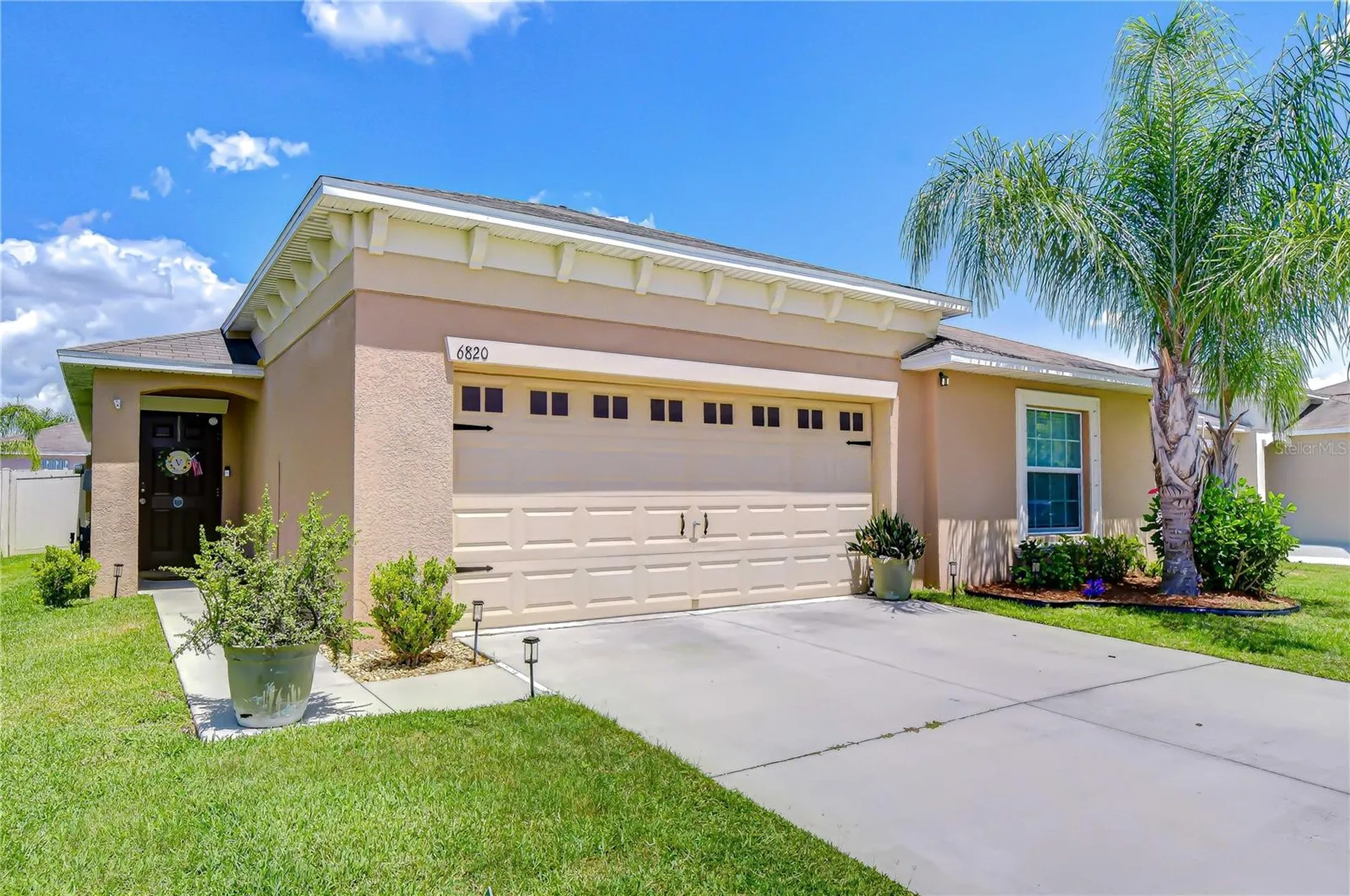 6820 Hazelnut Spice Drive Sun City Center FL 33573