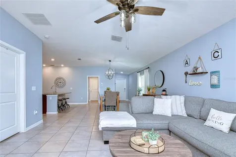 6820 Hazelnut Spice Drive Sun City Center FL 33573