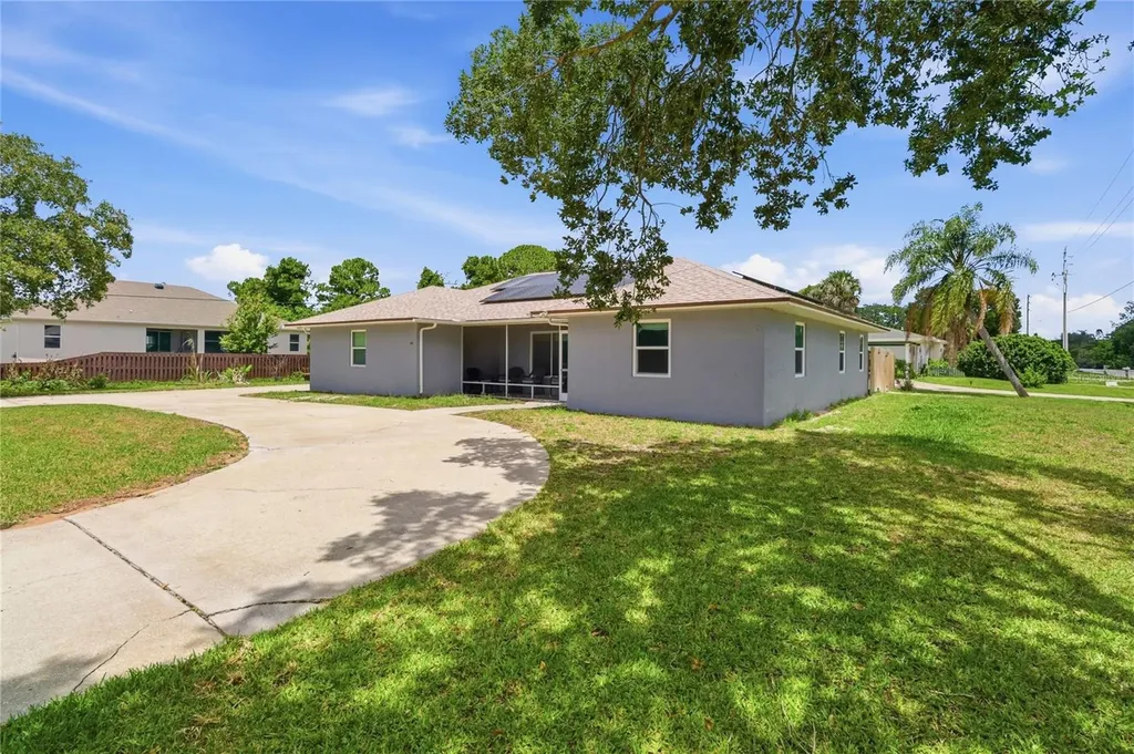 602 Lake Drive Sebastian FL 32958