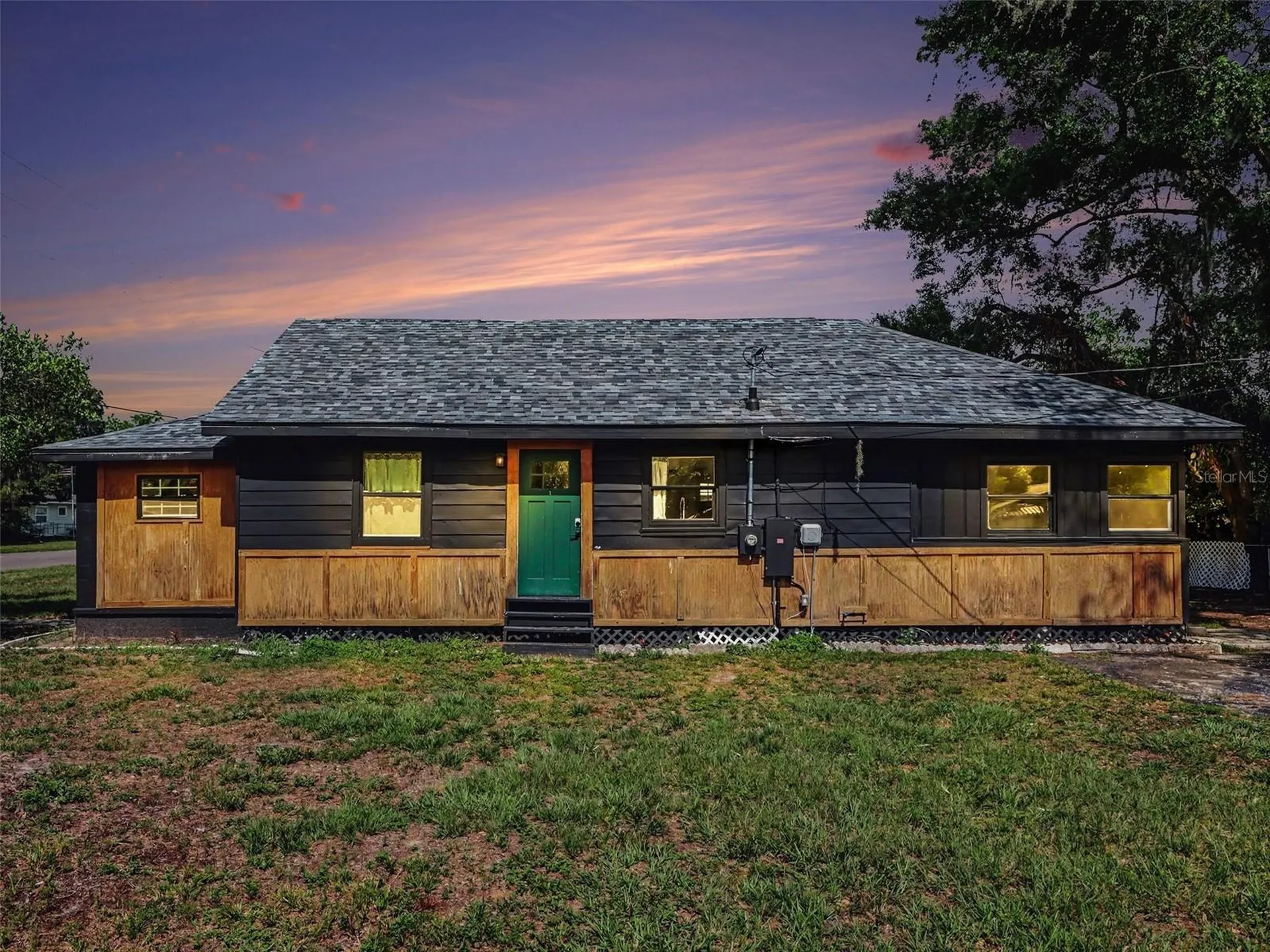 38702 South Avenue Zephyrhills FL 33542