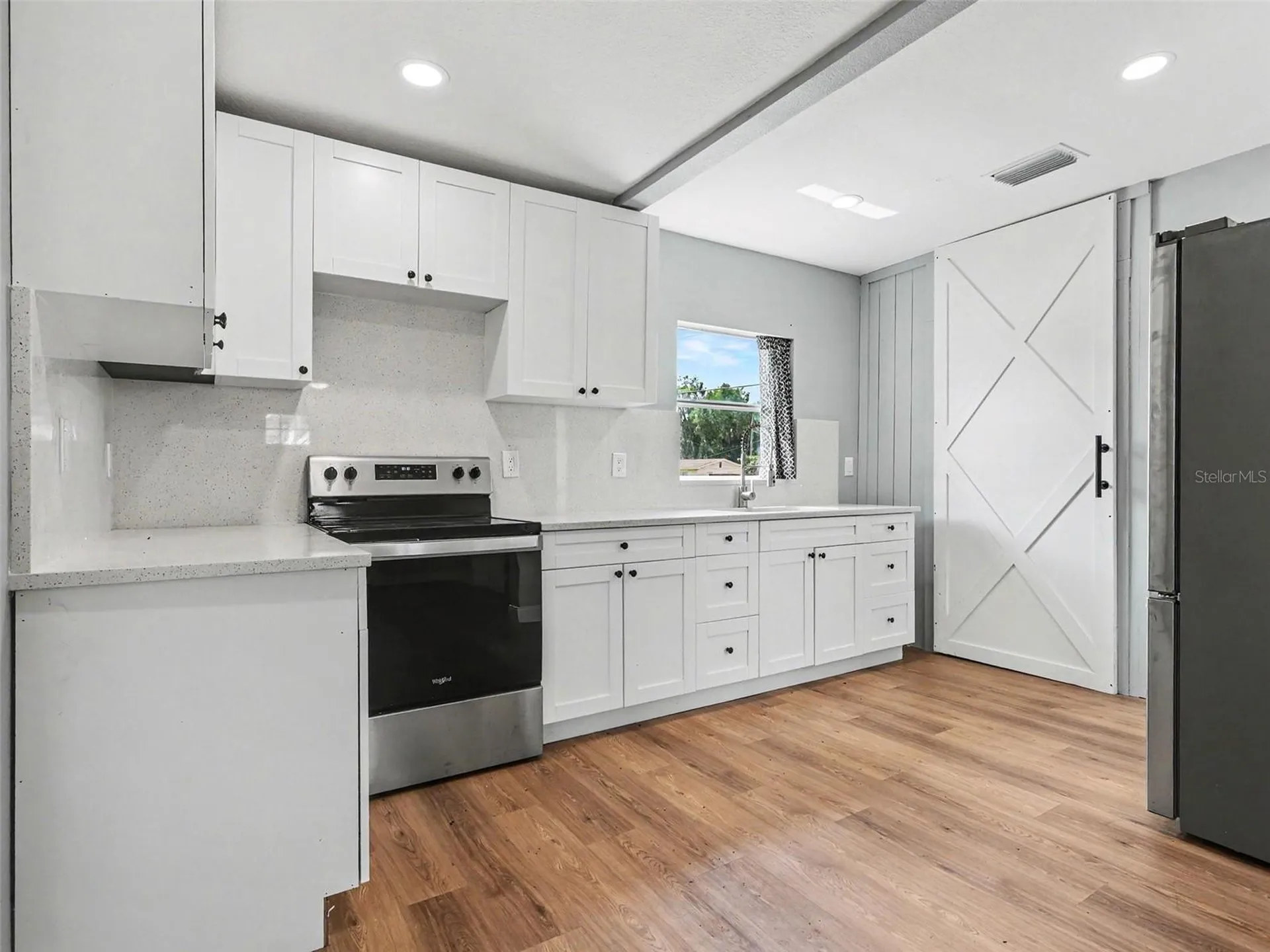 38702 South Avenue Zephyrhills FL 33542