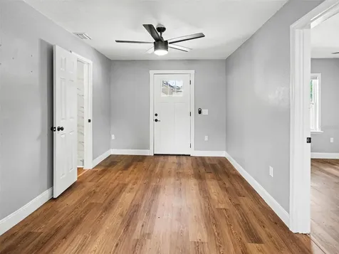 38702 South Avenue Zephyrhills FL 33542