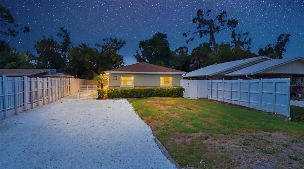 1858 Marbeth Street Sarasota FL 34231