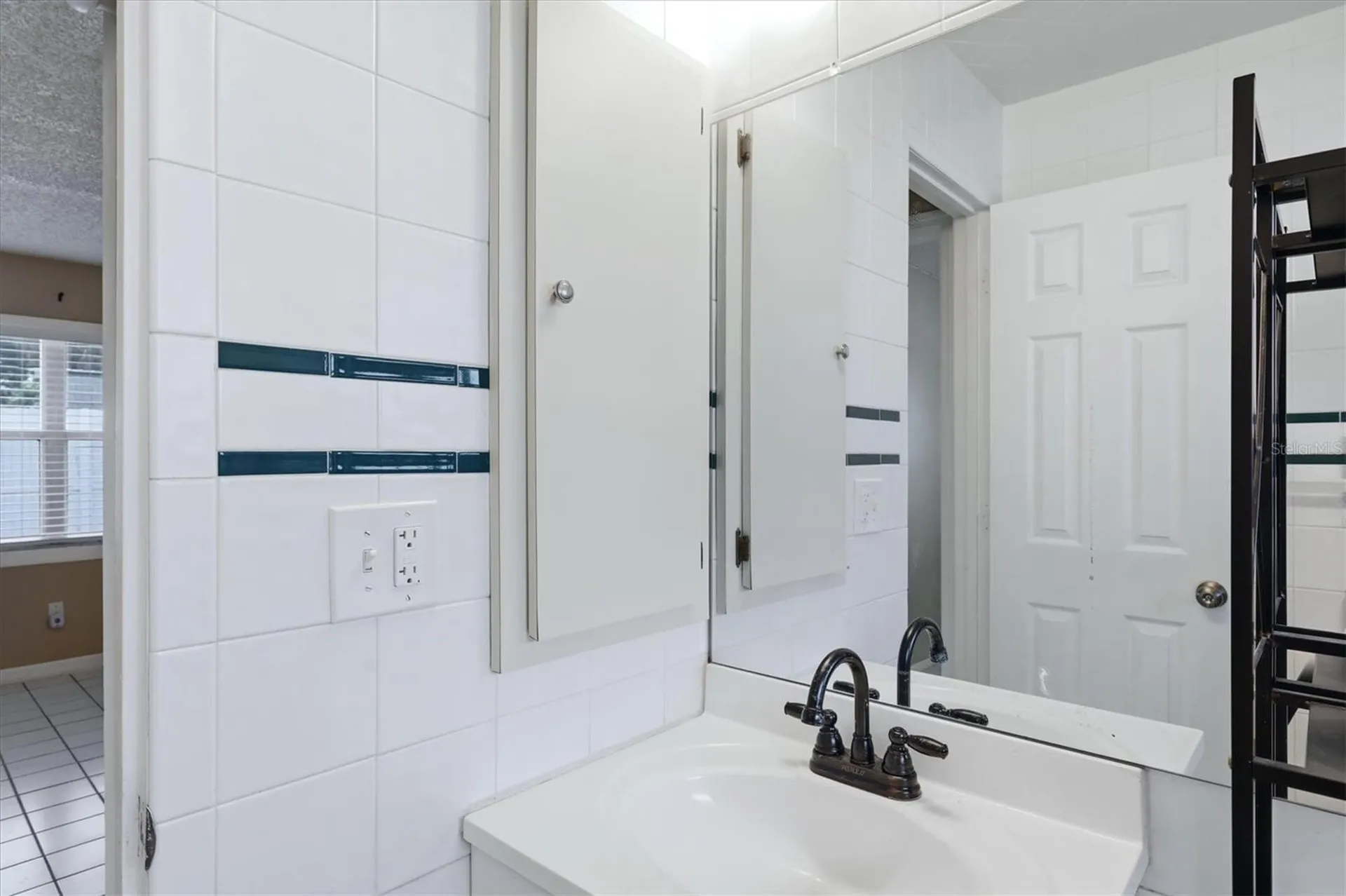 1858 Marbeth Street Sarasota FL 34231