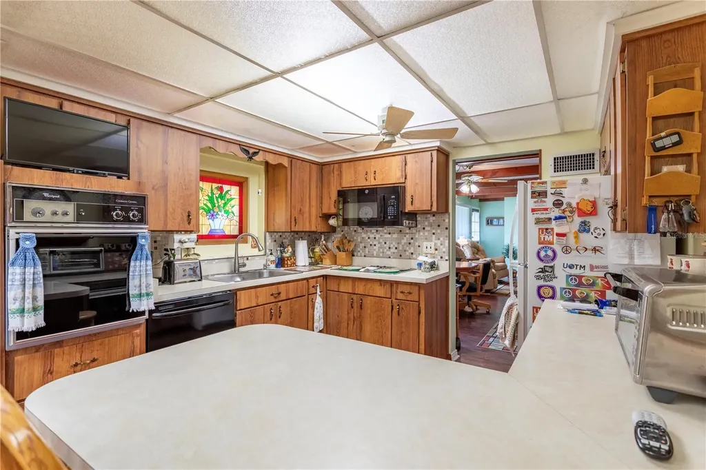 1310 Roscomare Avenue Orlando FL 32806