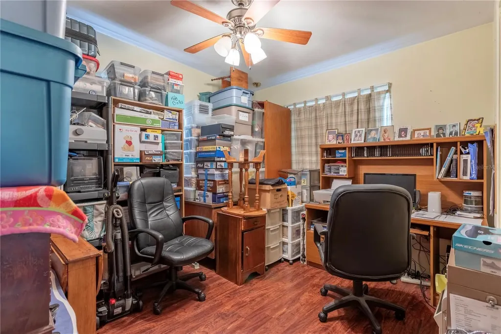 1310 Roscomare Avenue Orlando FL 32806