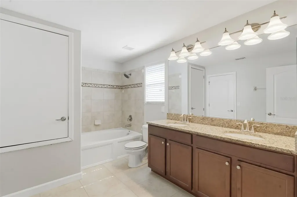 15025 Evergreen Oak Loop Winter Garden FL 34787