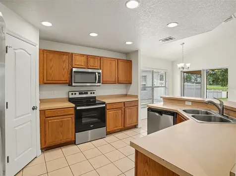 136 Sura Boulevard Orlando FL 32809