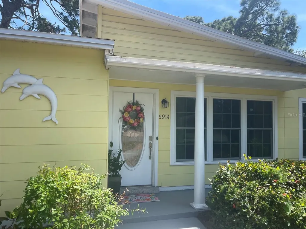 5914 17th Avenue S Gulfport FL 33707