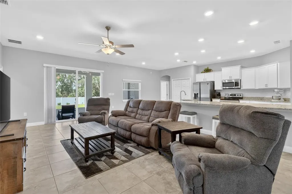 319 Travelers Creek Drive Auburndale FL 33823