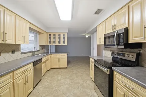 1534 Lagoon Road Lakeland FL 33803
