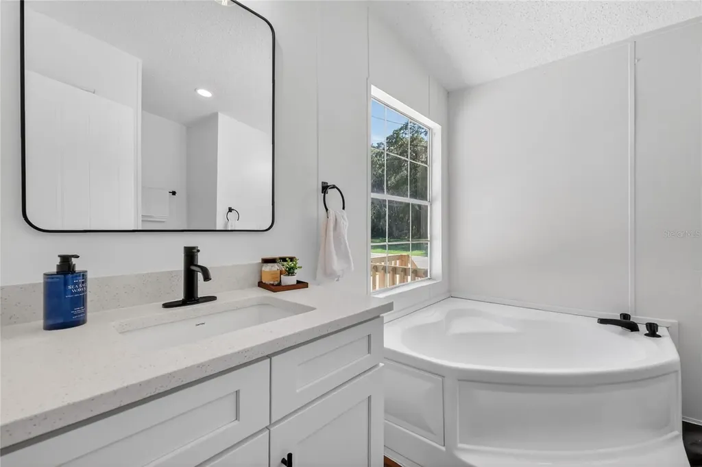 3181 County Road 521b Wildwood FL 34785