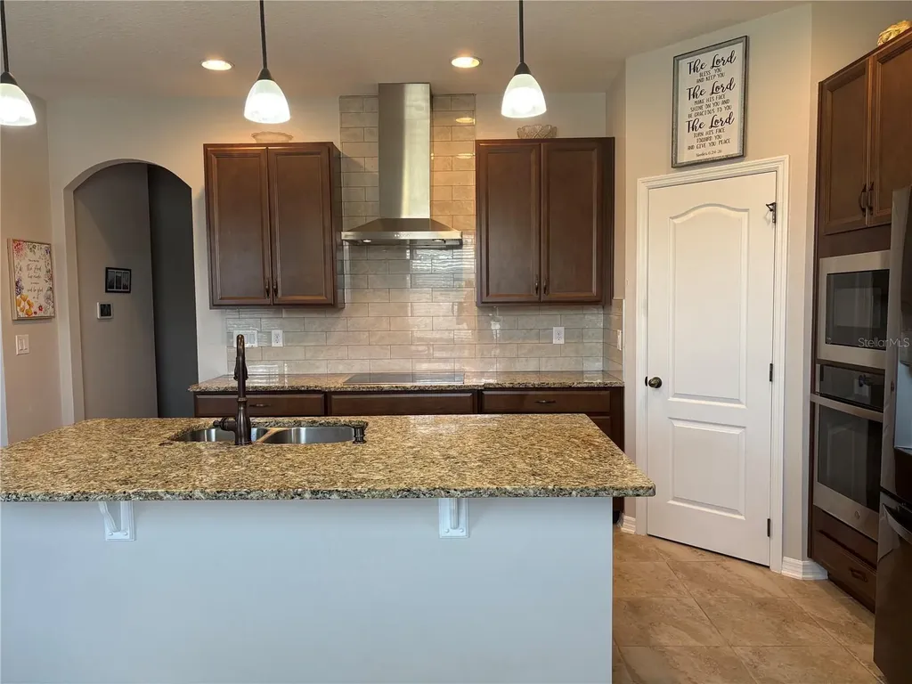 17042 Crestmont Boulevard Clermont FL 34711