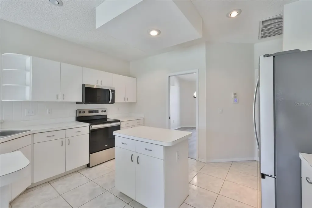 323 Caloosa Palms Court Sun City Center FL 33573
