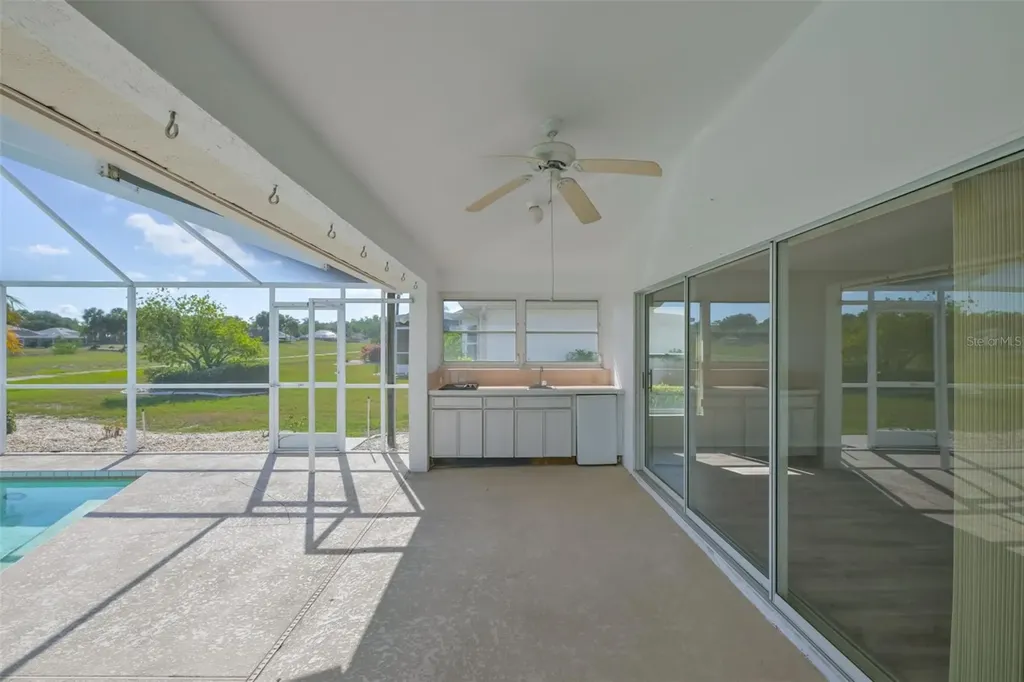 323 Caloosa Palms Court Sun City Center FL 33573