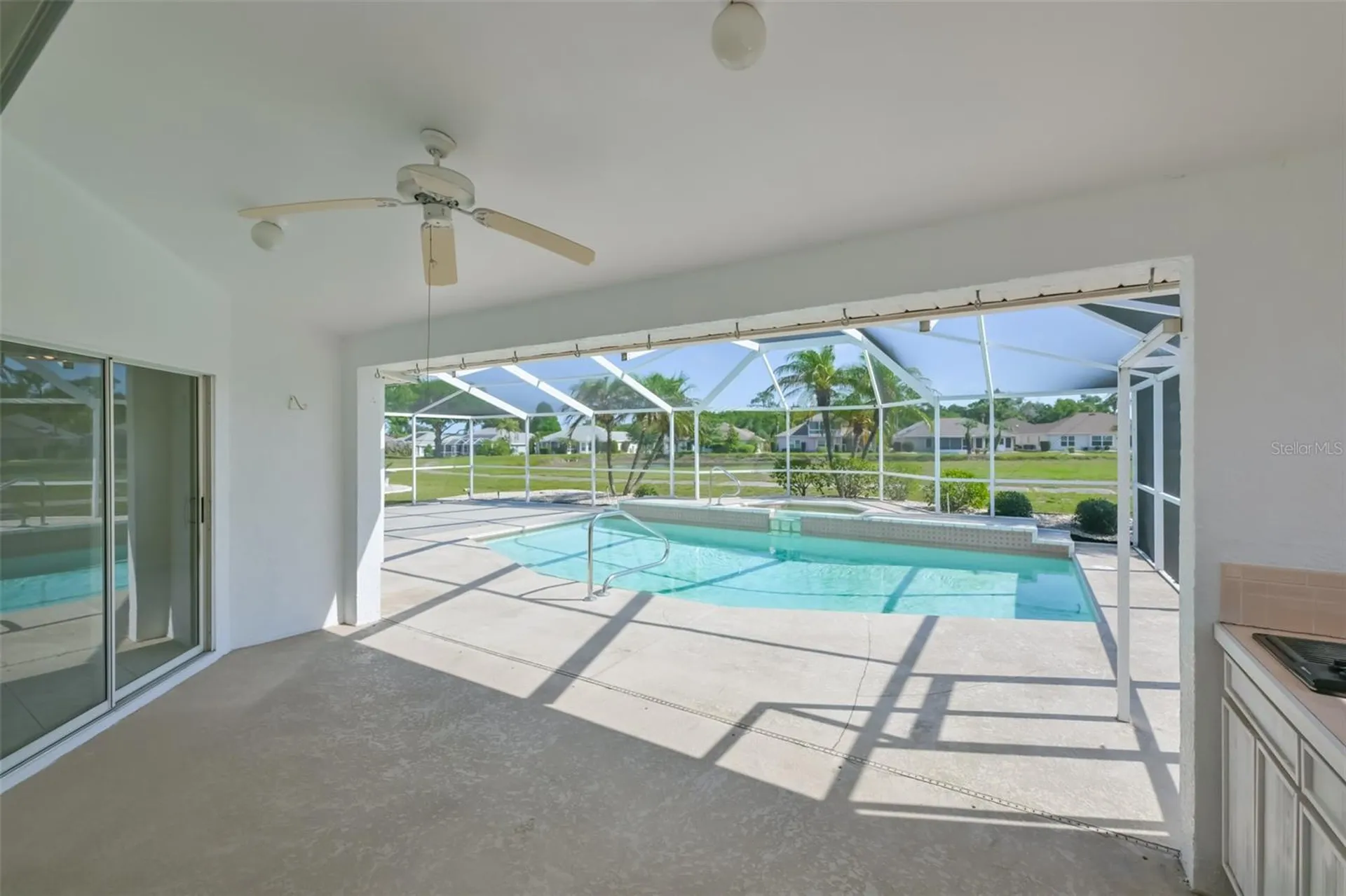 323 Caloosa Palms Court Sun City Center FL 33573