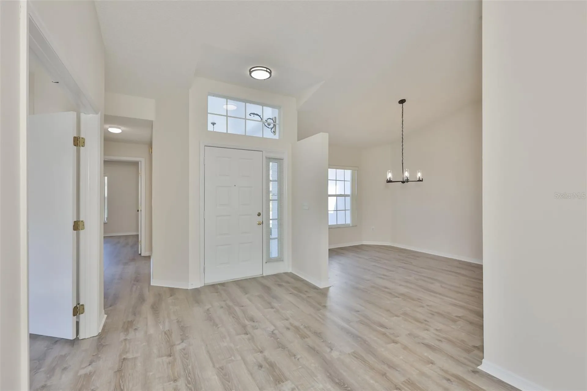 323 Caloosa Palms Court Sun City Center FL 33573