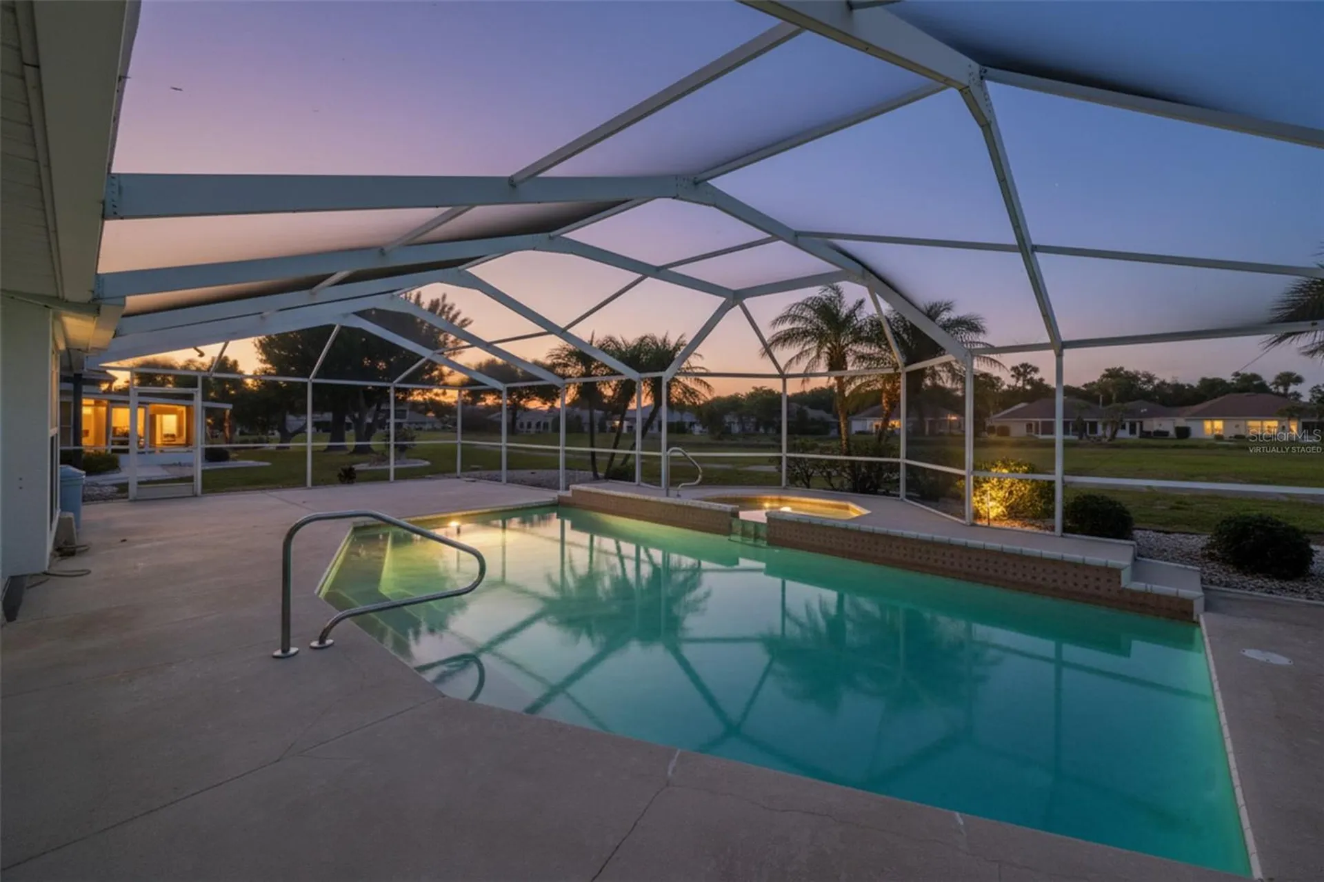 323 Caloosa Palms Court Sun City Center FL 33573
