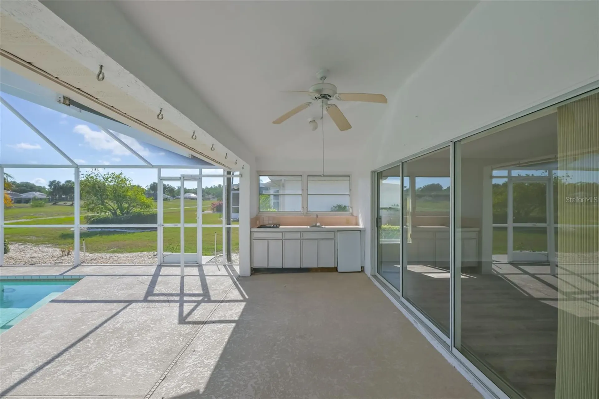 323 Caloosa Palms Court Sun City Center FL 33573