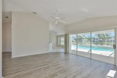 323 Caloosa Palms Court Sun City Center FL 33573
