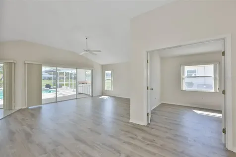 323 Caloosa Palms Court Sun City Center FL 33573