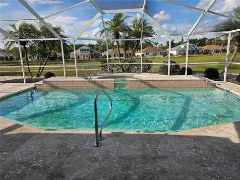 323 Caloosa Palms Court Sun City Center FL 33573