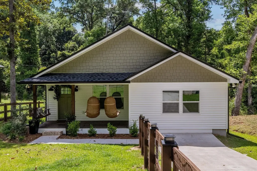 618 N Stewart Street Quincy FL 32351