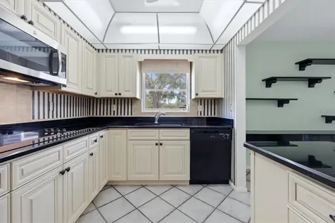 5108 Sandy Shore Avenue Sarasota FL 34242