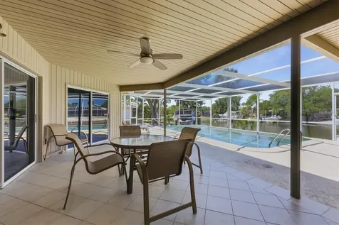 5108 Sandy Shore Avenue Sarasota FL 34242