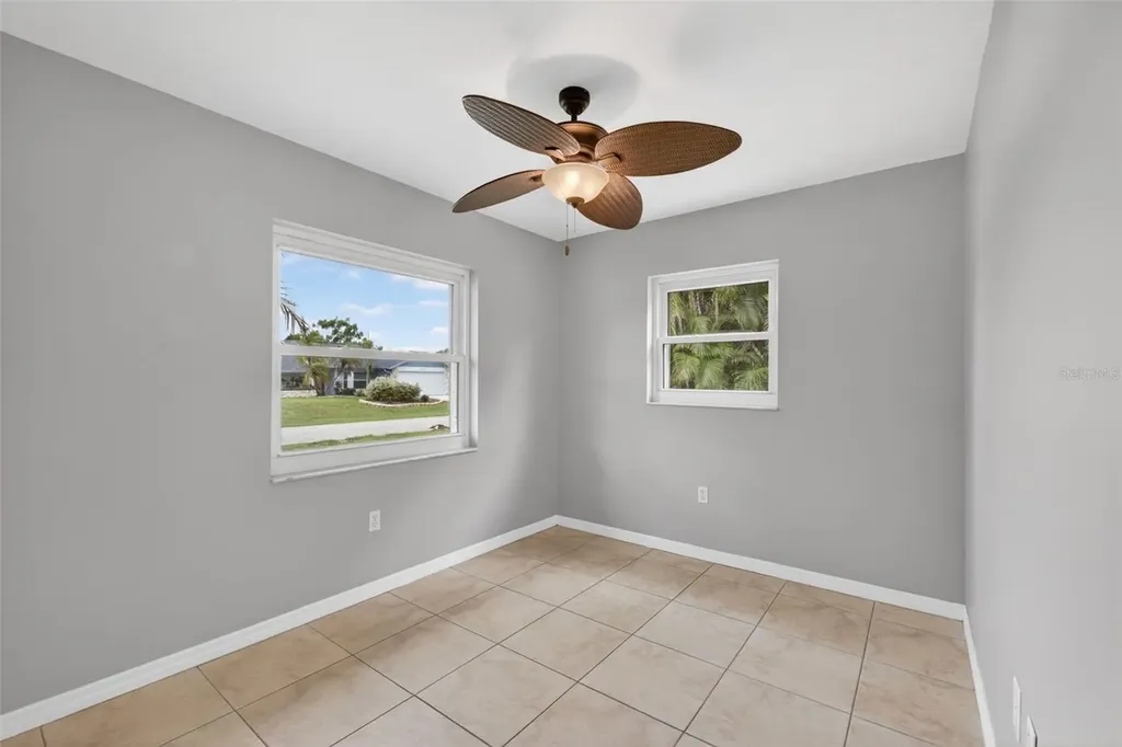 10136 Peach Avenue Englewood FL 34224