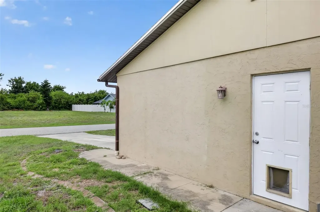 10136 Peach Avenue Englewood FL 34224