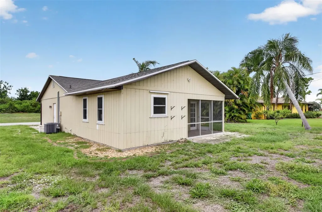 10136 Peach Avenue Englewood FL 34224
