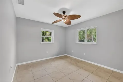 10136 Peach Avenue Englewood FL 34224