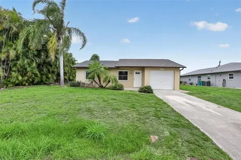 10136 Peach Avenue Englewood FL 34224
