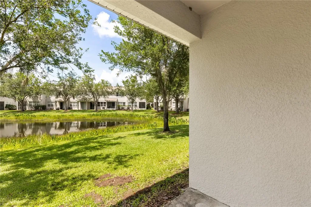 10306 Stone Moss Avenue Tampa FL 33647