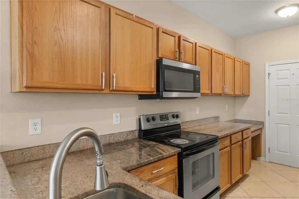 10306 Stone Moss Avenue Tampa FL 33647